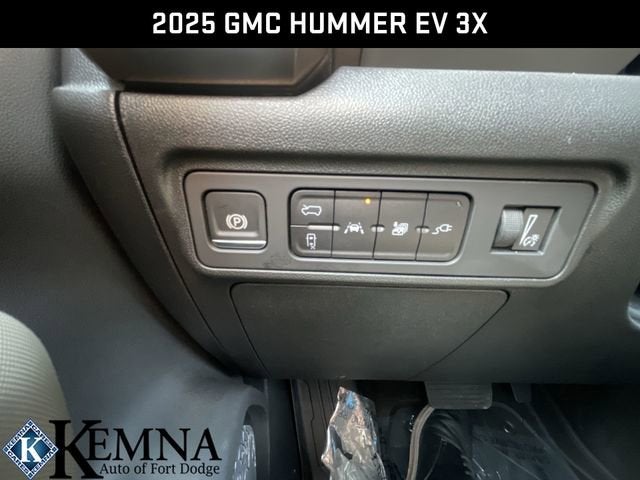 2025 GMC HUMMER EV SUV 3X