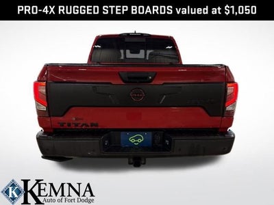 2024 Nissan TITAN Crew Cab PRO-4X 4x4