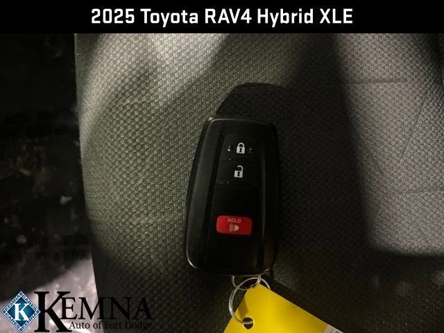 2025 Toyota RAV4 Hybrid XLE