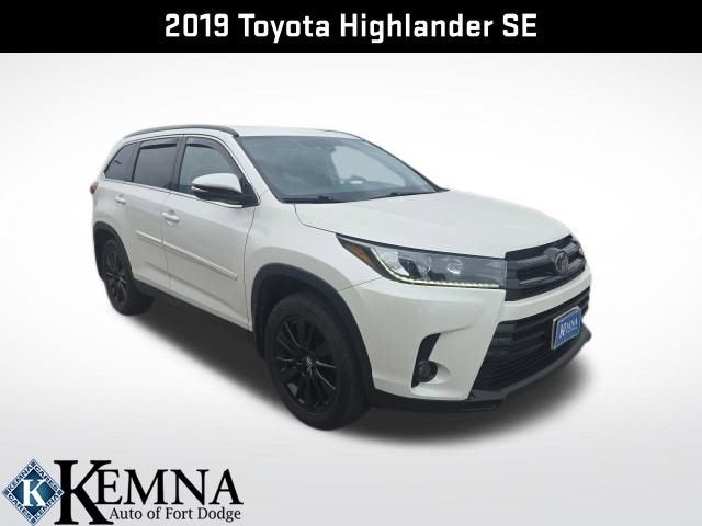 2019 Toyota Highlander SE
