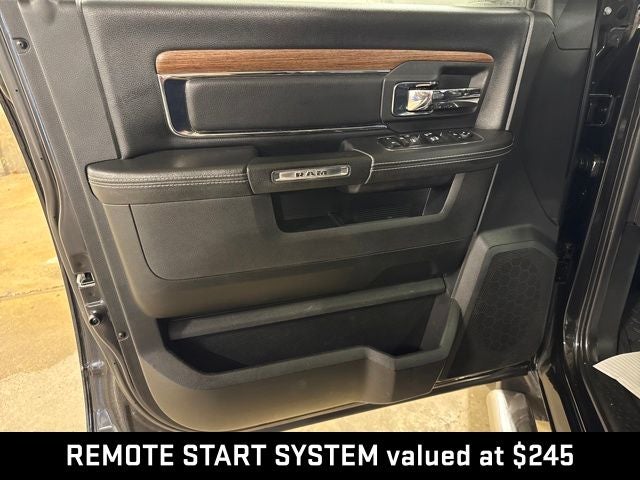 2018 RAM 1500 Laramie Crew Cab 4x4 5'7' Box