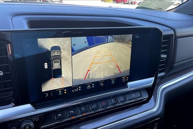 2022 Chevrolet Silverado 1500 4WD Crew Cab Short Bed LTZ