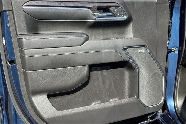 2022 Chevrolet Silverado 1500 4WD Crew Cab Short Bed LTZ