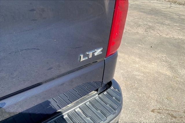 2022 Chevrolet Silverado 1500 4WD Crew Cab Short Bed LTZ