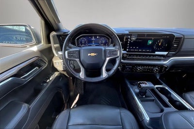 2022 Chevrolet Silverado 1500 4WD Crew Cab Short Bed LTZ