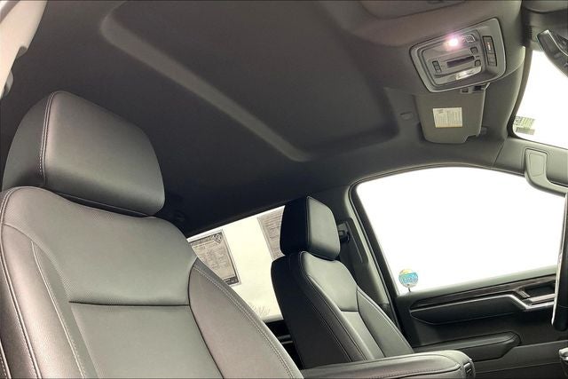 2025 Chevrolet Silverado 1500 4WD Crew Cab Short Bed LTZ