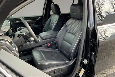 2024 GMC Acadia AWD Denali