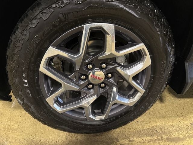 2025 GMC Sierra 1500 4WD Crew Cab Short Box SLT