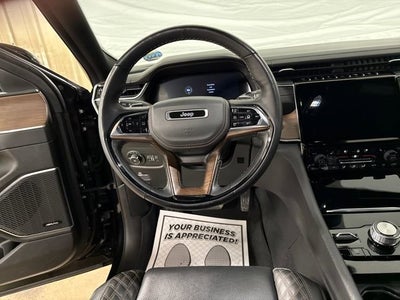 2022 Jeep Grand Cherokee Summit