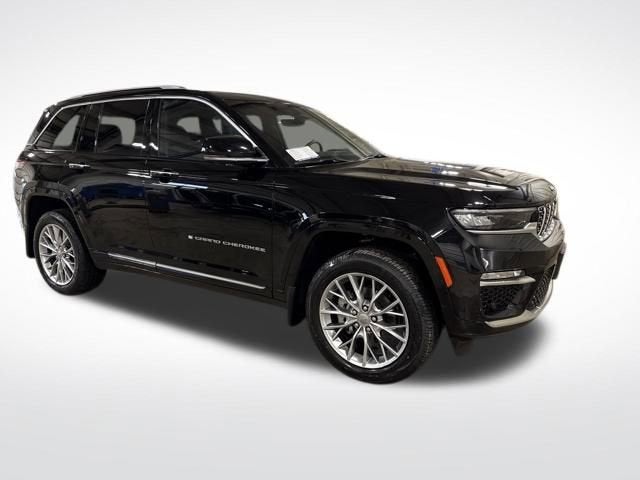 2022 Jeep Grand Cherokee Summit