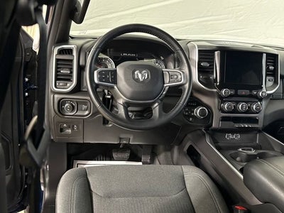 2022 RAM 1500 Big Horn Crew Cab 4x4 5'7" Box