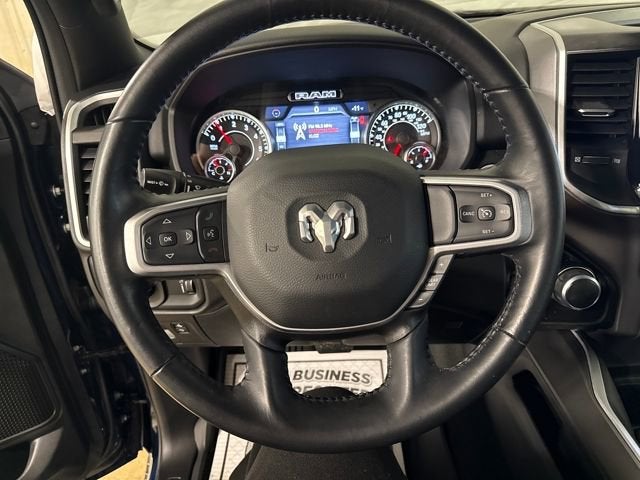 2022 RAM 1500 Big Horn Crew Cab 4x4 5'7" Box