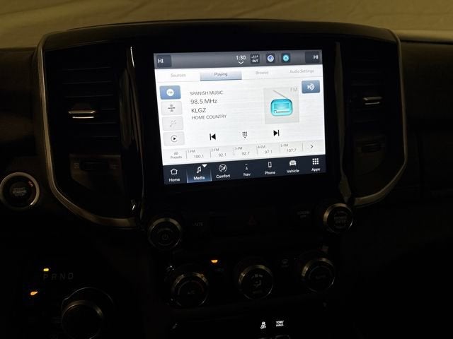 2022 RAM 1500 Big Horn Crew Cab 4x4 5'7" Box