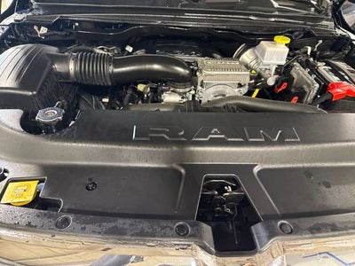 2022 RAM 1500 Big Horn Crew Cab 4x4 5'7" Box