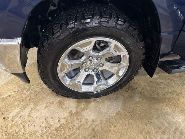 2022 RAM 1500 Big Horn Crew Cab 4x4 5'7" Box