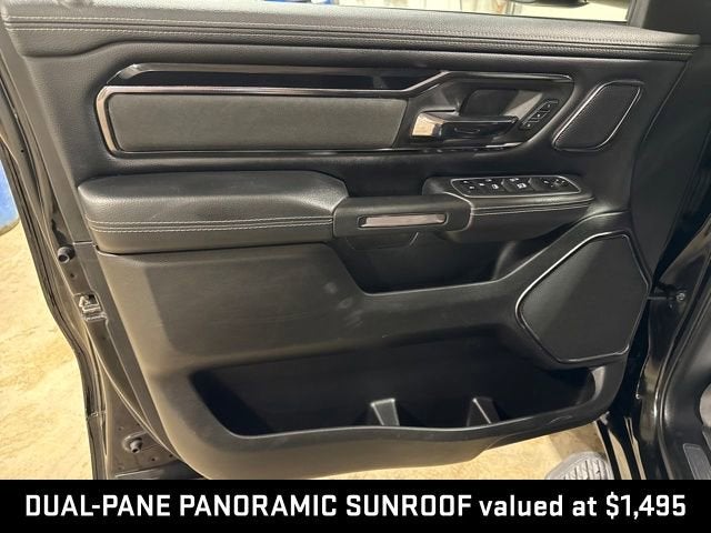 2022 RAM 1500 Laramie Crew Cab 4x4 5'7" Box