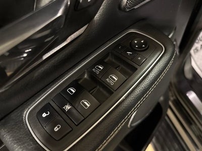 2022 RAM 1500 Laramie Crew Cab 4x4 5'7" Box