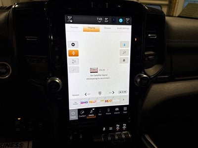 2022 RAM 1500 Laramie Crew Cab 4x4 5'7" Box