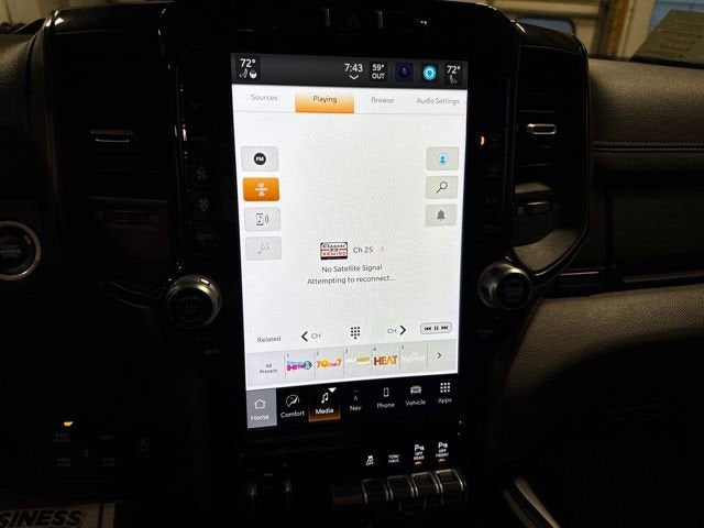 2022 RAM 1500 Laramie Crew Cab 4x4 5'7" Box