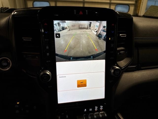 2022 RAM 1500 Laramie Crew Cab 4x4 5'7" Box