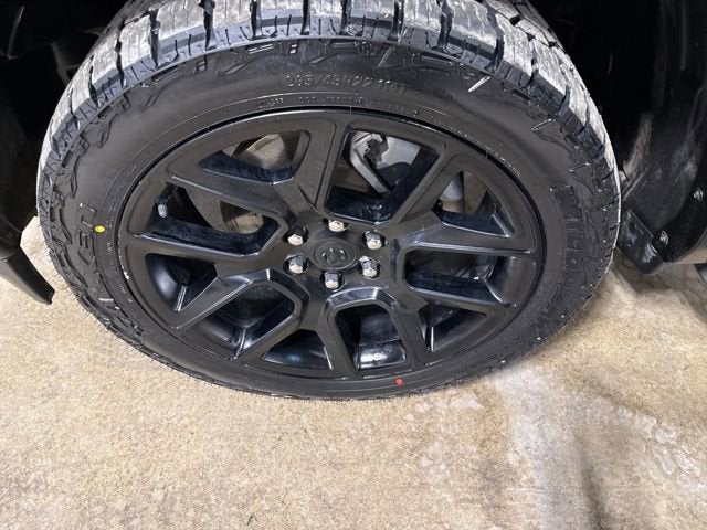 2022 RAM 1500 Laramie Crew Cab 4x4 5'7" Box